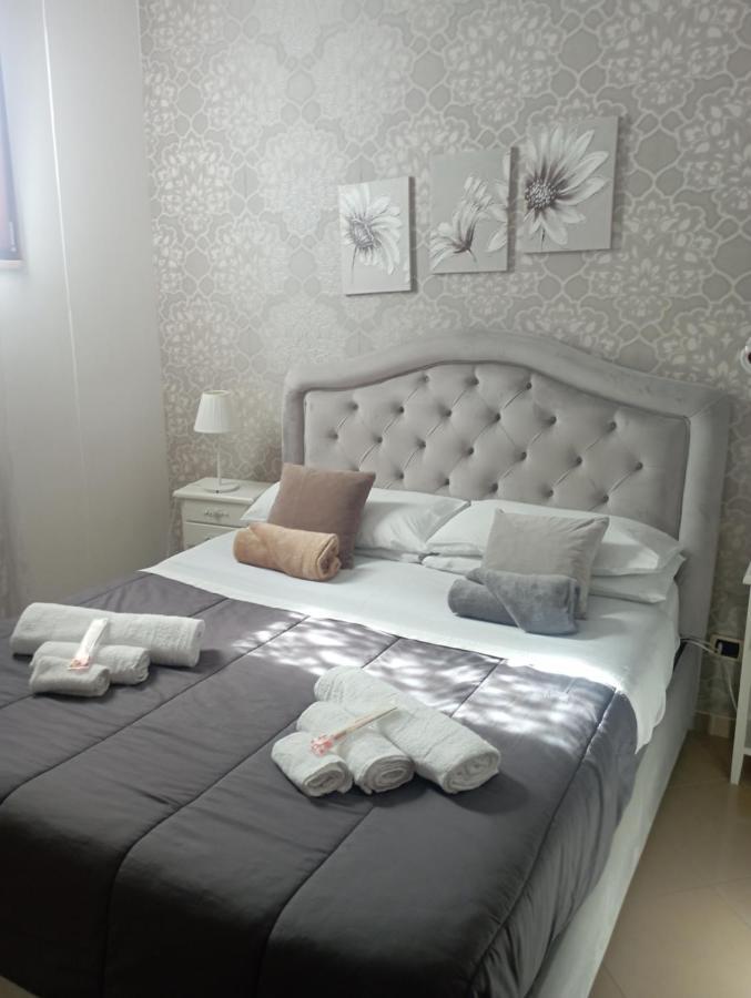 La Casa Di Simone Apartment Naples Luaran gambar