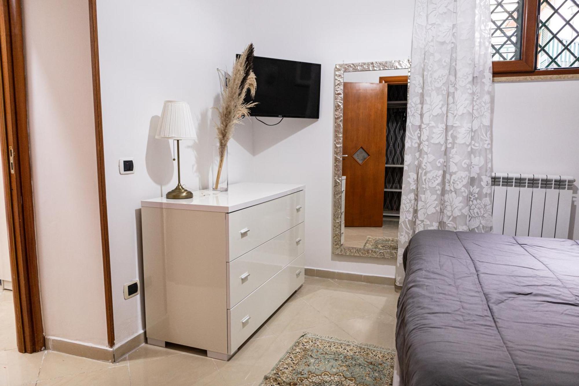 La Casa Di Simone Apartment Naples Luaran gambar