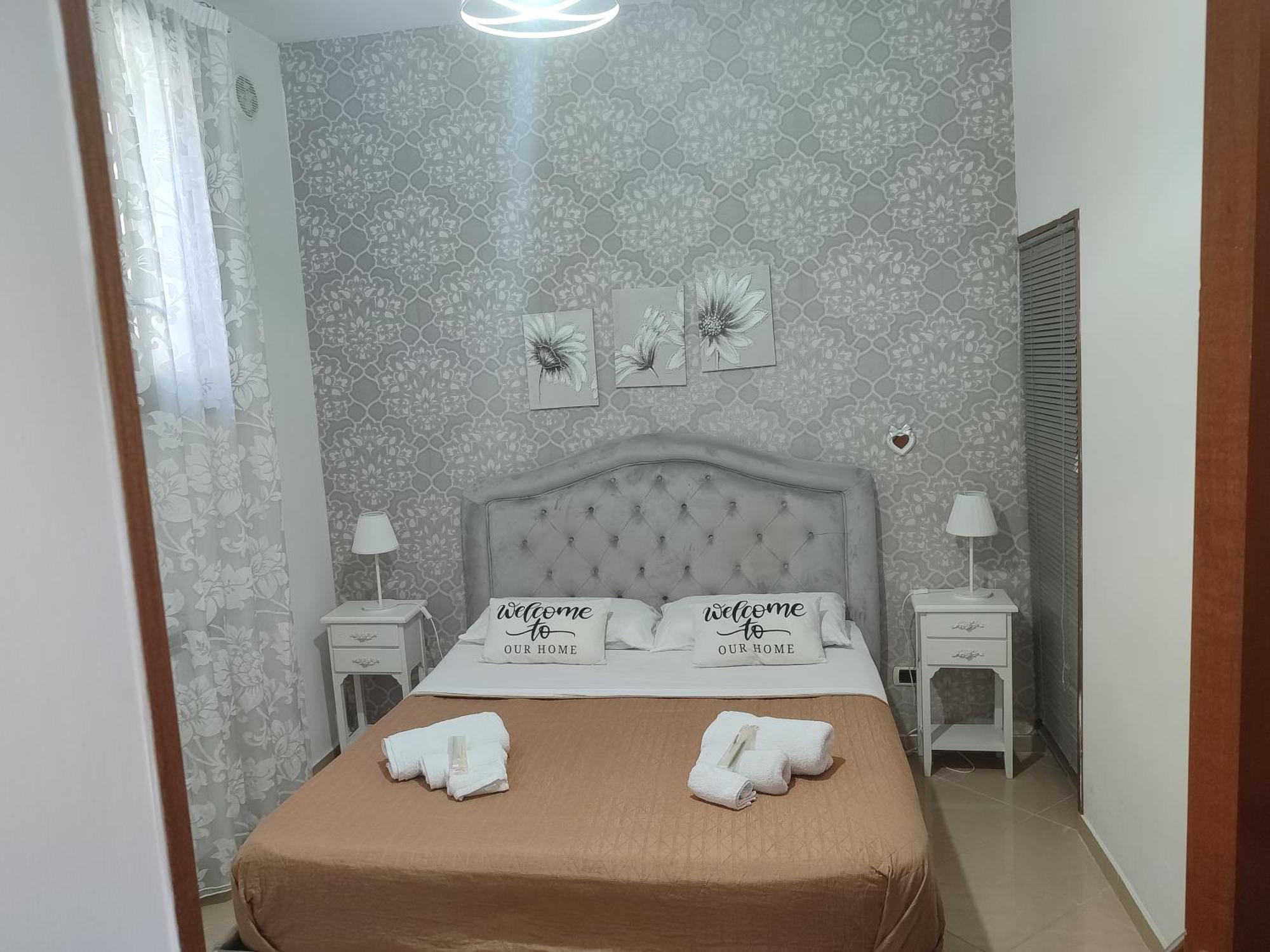 La Casa Di Simone Apartment Naples Luaran gambar